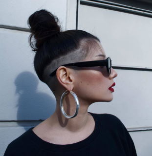 Shaved Sides Haircut for Women • Butterfly Music Trans Chorus Shaved Sides Haircut for Women • Butterfly Music Trans Chorus